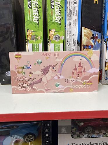 Детский набор косметики IGOODCO Beautiful Baby Makeup 25 in 1 в ярком