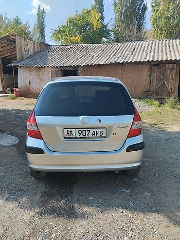 Продажа авто: Honda Jazz: 2004 г., 1.4 л, Механика, Бензин, Хэтчбэк — 4