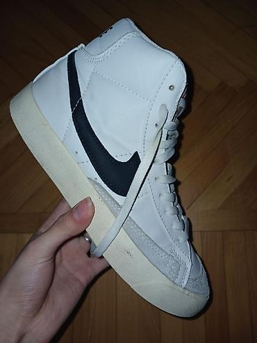 nike original: Bir dəfə geyinilib. 70 manata alımısam 20 satiram.Nike Blazer Mid ’77 — 2