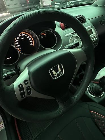 sprinter 315: Honda Jazz: 2004 г., 1.4 л, Механика, Бензин, Хэтчбэк — 7