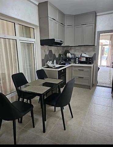 Продажа коттеджей и домов: Продаётся тёплый уютный коттедж на Иссык Куле Радуга плюс на 7-8 — 9