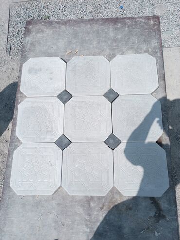 Тротуарная плитка: Тротуарная плитка, предназначенная для укладки на открытых площадках — 11