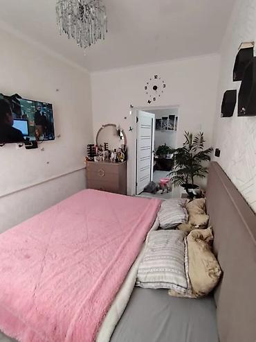 Продажа коттеджей и домов: 🏡 Продается дом с двумя домами на участке в селе Аламедин! Отличный — 9