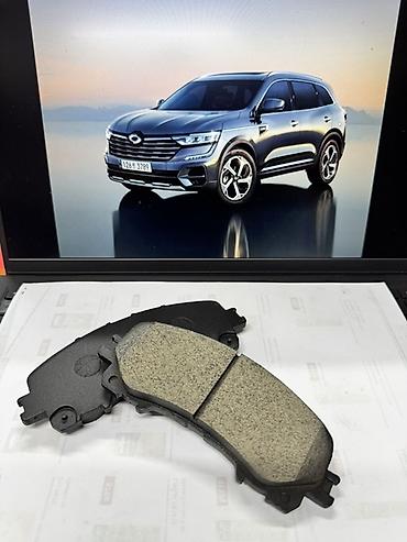 амартизаторы: Комплект амортизаторов Renault 2019 г., Новый, Оригинал — 8