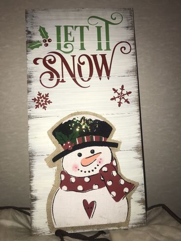 светодиод: Продам новогоднюю картину. Вокруг снеговика есть светодиоды. Размер