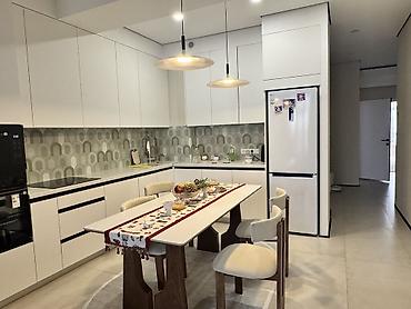 Продажа квартир: 3 комнаты, 94 м², Элитка, 3 этаж, Дизайнерский ремонт at lalafo.kg — 3 Продажа квартир: 3 комнаты, 94 м², Элитка, 3 этаж, Дизайнерский ремонт — 3