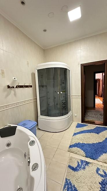 Долгосрочная аренда домов: 300 м², 8 комнат — 9