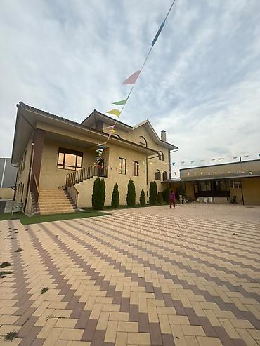6 комнат и более, 700 м², 14 соток, Бишкек, Средний Джал Агентство недвижимости