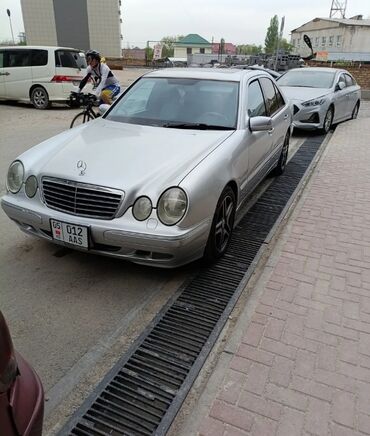 мерседес в клас: Mercedes-Benz E-Class: 2000 г., 3.2 л, Автомат, Бензин, Седан