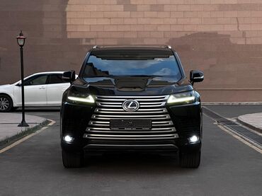 люк машины: Черный внедорожник Lexus LX 600 с полностью светодиодной оптикой