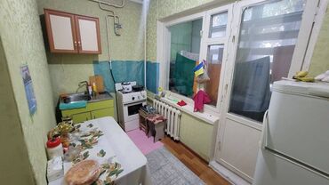 продаю квартиру 1 комн: 1 бөлмө, 32 кв. м, 105-серия, 1 кабат, Косметикалык ремонт