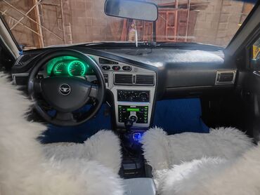 китайский авто: Daewoo Nexia: 2010 г., 1.6 л, Механика, Бензин, Седан