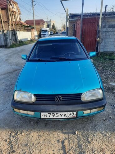 Volkswagen: Volkswagen Golf: 1992 г., 1.8 л, Механика, Бензин, Хэтчбэк