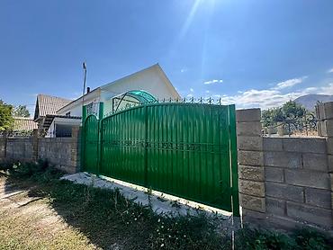 Долгосрочная аренда домов: 80 м², 4 комнаты, Можно с животными — 12