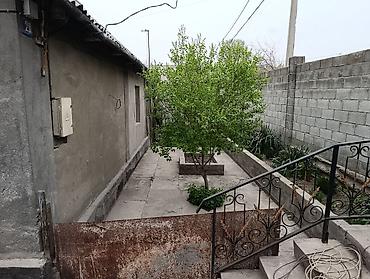 Продажа коттеджей и домов: Продается частный дом в районе аламединского рынка с участком 11 — 5