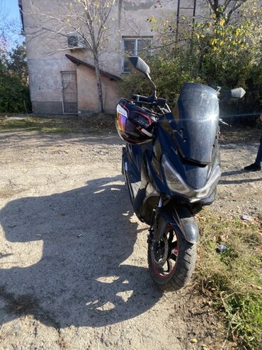 bwm самурай: Скутер WISYM (наклейки на бортах), городской класс. Характеристики и