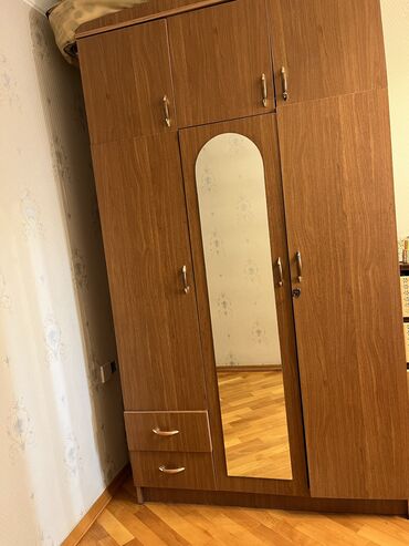 taxta şkaf: Гардеробный шкаф, Б/у, 3 двери, Распашной, Прямой шкаф, Азербайджан