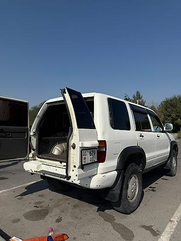 мотор на мотоцыкл: Isuzu Bighorn: 1995 г., Дизель, Внедорожник — 2