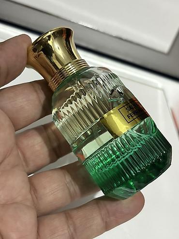 Красота и здоровье: Salvator Ferragamo kişi ətiri – şüşə flakon, yaşıl rəngli maye, qızılı — 7