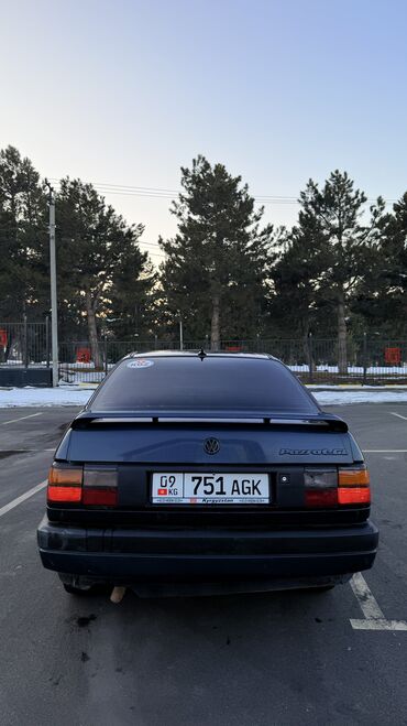 Volkswagen: Volkswagen Passat: 1991 г., 1.8 л, Механика, Бензин, Седан — 7