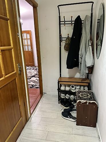хата политех: 3 комнаты, 60 м², 104 серия, 3 этаж, Старый ремонт — 3