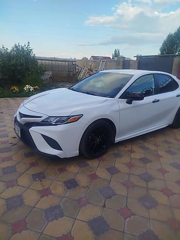 болуп толо машина: Toyota Camry: 2020 г., 2.5 л, Автомат, Бензин, Седан — 2