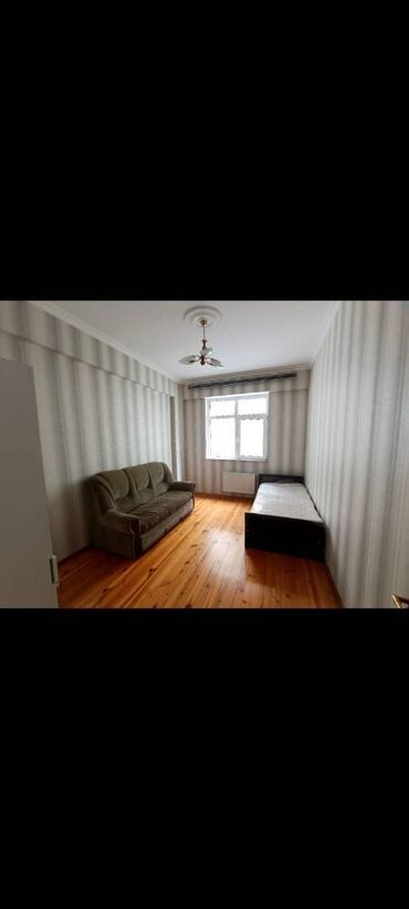 Uzunmüddətli kirayə mənzillər: Xətai metrosunun çıxışında 13 mertebeli binanın 3-cü mərtəbəsində — 12