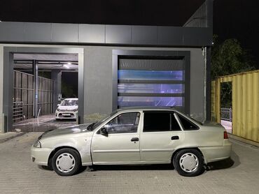 Daewoo: Daewoo Nexia: 2008 г., 1.5 л, Механика, Бензин, Седан