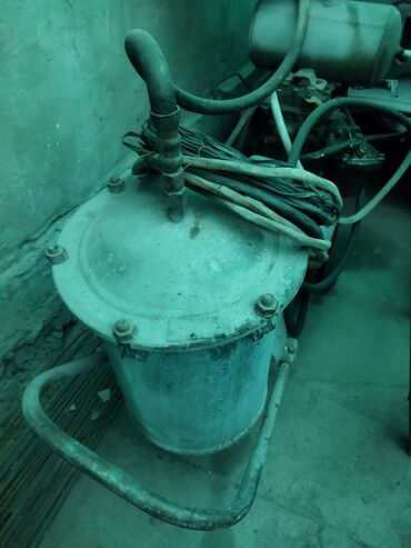 Другой транспорт: Продаю электро компрессор, стоп фонарики для газель, канистры, шины — 11