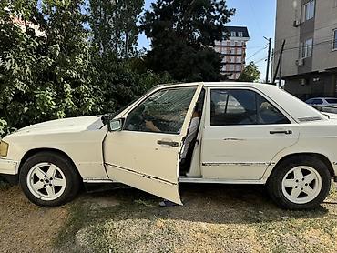 мб 190: Mercedes-Benz 190: 1988 г., 2 л, Механика, Дизель, Седан — 2