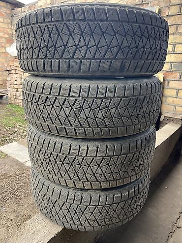 Шины 235 / 60 / R 18, Зима, Б/у, Комплект, Внедорожные (АТ/МТ), Япония, Bridgestone