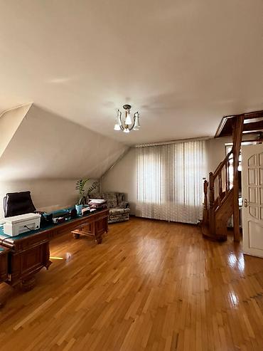 Продажа коттеджей и домов: 5 и более комнат, 251 м², 18 соток, Бишкек, Пригородное с. Агентство недвижимости — 19