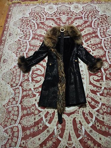 Digər qadın geyimləri: M ölçülü dublyonka Geyinilməmiş Təbii xəzli Lazer kəsim naxışlı — 1