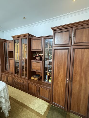 бу кух мебель: Гарнитур для зала, Б/у, Дерево, Самовывоз
