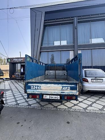тротуарный каток: Hyundai Porter — компактный грузовой бортовой автомобиль. Основные — 6