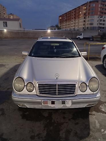 univ: Mercedes-Benz E-Class: 2.4 l | 1999 il Universal — 3