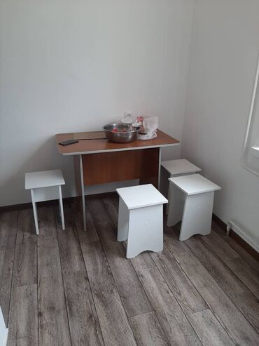 купить квартиру в 12 микрорайоне бишкек: 1 комната, 34 м², 105 серия, 4 этаж, Косметический ремонт