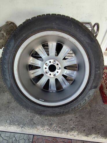 шины на ниву: СРОЧНО ПРОДАЮ ЗИМНЫЙ ШИНЫ SCORPION новый комплект . 150 000. 235/55 R