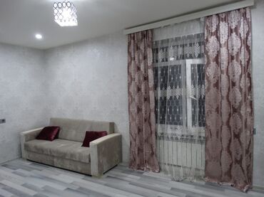 2 х комнатные квартиры: Gənclik metrosun duz ustunde 5/5 mertebe 2 otaq 1 den 2 ye duzelme