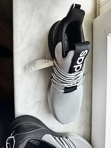 Kişi ayaqqabıları: Məhsul: İdman ayaqqabısı - Brend detalı: Üst dillikdə iri “adidas” — 2