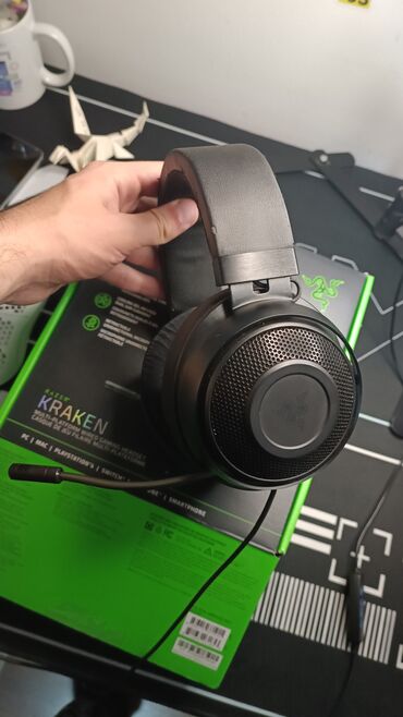 Qulaqcıqlar: İşlənmiş Simli Qulaqcıqlar, Razer, rəng - Qara