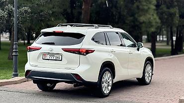 competition: Toyota Highlander: 2021 г., Автомат, Бензин, Кроссовер — 7
