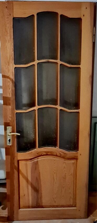 Mitsubishi: Taxta otaq qapısı – şüşəli klassik model - Material: təbii ağac (açıq