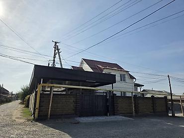 дом этажка: 6 комнат, 230 м², 7 соток, Бишкек, Собственник — 3