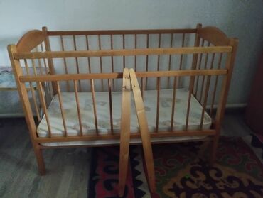 кровати деревянные: Кровать