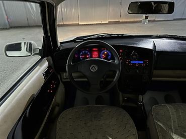 Volkswagen: Volkswagen Jetta: 2012 г., 1.6 л, Ручные, Бензин, Седан — 4