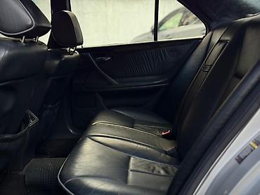 Mercedes-Benz: Mercedes-Benz E-Class: 2001 г., 3.2 л, Автомат, Бензин, Седан — 10