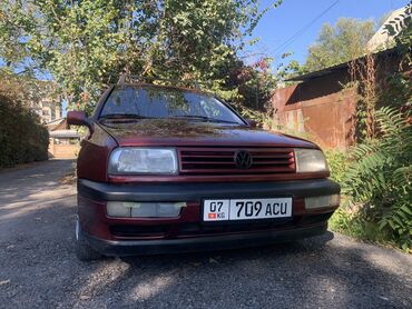 фольксваген вент: Volkswagen Vento: 1992 г., 1.8 л, Механика, Бензин, Седан