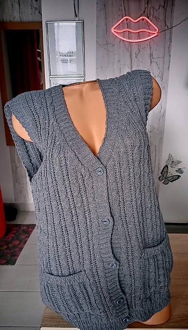 pull and bear dzemperi: Ženki prsluci pamuk vuna vel. M. L. Xl. 2xl. 3xl 
cena 699din 💋 — 5