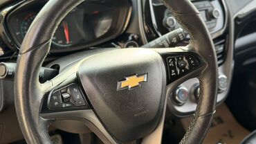 Chevrolet: Chevrolet Spark: 2018 г., 1 л, Вариатор, Бензин, Хэтчбэк — 15